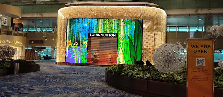 Louis Vuitton Singapore Changi Airport T1 Store in Singapore, SINGAPORE